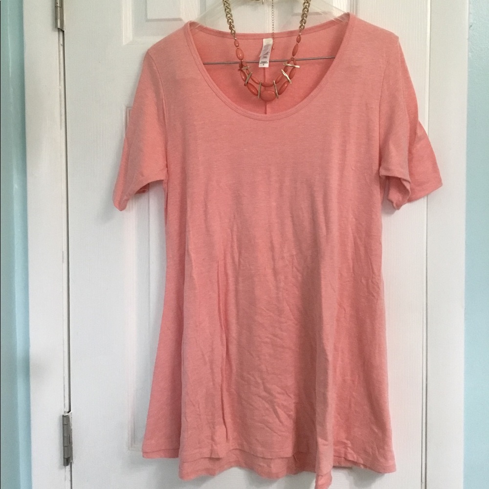 Lularoe XS Perfect Tee ☀️sale2/$15☀️
